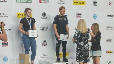 Martyna Kozłowska (z lewej) zdobyła wicemistrzostwo Polski kadetek