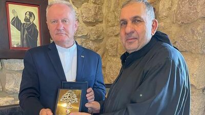 Z lewej ks. prof. Mirosław Kalinowski.