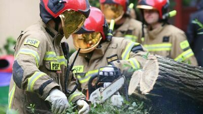 Przez ostatnią dobę strażacy w woj. lubelskim wyjeżdżali 33 razy do zgłoszeń związanych z opadami deszczu, głównie połamanymi gałęziami i drzewami