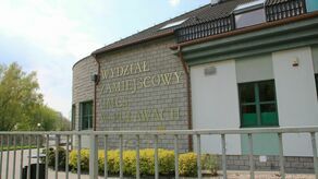 Czy w murach puławskiego wydziału UMCS w przyszłości będziemy słyszeli wykłady w języku ukraińskim? Według puławskiego radnego, dwujęzyczne studia to najlepszy sposób, by utrzymać lubelską uczelnię w Puławach