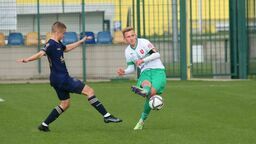 Orlęta Spomlek – Victoria Sulejówek 3:0. Dwa gole w siedem minut