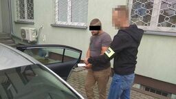 Dwa lata ukrywania się poszło na marne. Ta historia kończy się na strychu