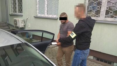 Dwa lata ukrywania się poszło na marne. Ta historia kończy się na strychu