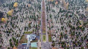 Nie pomogło nawet to, że liczba pogrzebów wzrosła o 21 procent