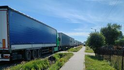 Kolejka utrudnia życie mieszkańców