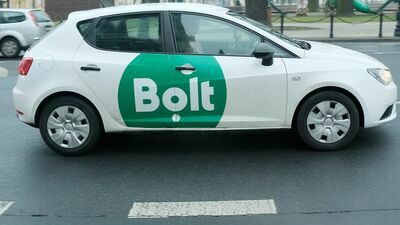 Kobieta będzie mogła zamówić kurs z kobietą