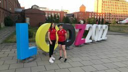 Agata Lesiewicz (z lewej) i Natalia Woś rywalizowały w Łodzi we wspinaczce sportowej.