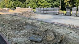 W piątek rano na placu budowy czyli ul. Dzieci Zamojszczyzny nie było żywego ducha, tylko materiały i sprzęt.