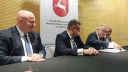 Konferencja zakończyła się podpisaniem Lubelskiej Rezolucji Energetycznej. Dokument ma trafić do unijnych komisarzy