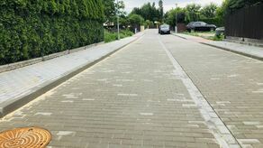 Ulica Lutosławskiego nie jest długa. Znajduje się przy niej zaledwie kilka domów, ale dla mieszkańców ta przebudowa była bardzo ważna