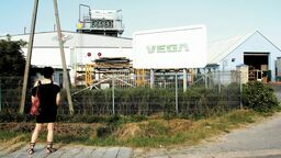 Już od prawie miesiąca sąsiedzi zakładu mają problem z normalnym życiem. Nikt im jeszcze nie pomógł