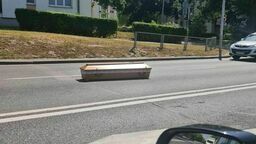 Trumna znajdowała się na ulicy Piaskowej w Puławach