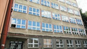 Stary budynek miał zostać zburzony, w jego miejscu miał stanąć nowy obiekt.