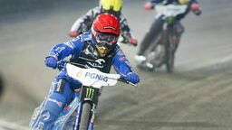 Bartosz Zmarzlik (na pierwszym planie) poprowadził reprezentację Polski do awansu do finału SoN.