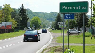 Mieszkańcy długo czekali na ten chodnik. Ale będzie krótszy