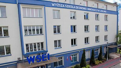 We wrześniu tego roku uczelnia planuje uruchomienie swojej filii w Warszawie