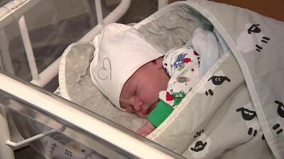 Ekspresowy poród na parkingu przed szpitalem