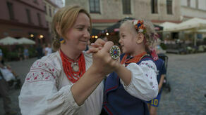 Festiwal Re:tradycja - Jarmark Jagielloński 2022. Stragany, tańce i koncerty [zdjęcia]