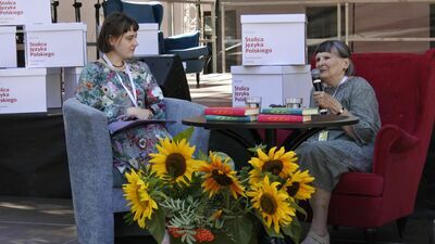 Bohaterką pierwszego festiwalowego spotkania była tłumaczka Anna Bańkowska, która w Zamościu opowiadała o swojej pracy nad przekładem słynnej serii o Ani z Zielonego Wzgórza.