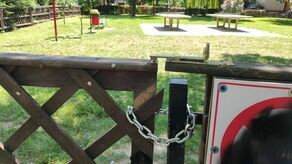 Z psem tutaj wejść nie można. A z dzieckiem nie bardzo jest po co