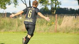 Bug Hanna – Stal Poniatowa 0:3. Beniaminek nadal z kompletem i grad goli w Opolu Lubelskim