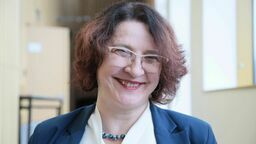 Dorota Iwanicka-Przybysz, dyrektor VII LO w Lublinie, która wczoraj odebrała nominację dyrektorską. – Ten zawód wymaga poświęcenia, a ciągle jest za słabo opłacany