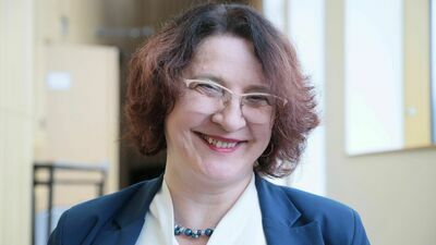 Dorota Iwanicka-Przybysz, dyrektor VII LO w Lublinie, która wczoraj odebrała nominację dyrektorską. – Ten zawód wymaga poświęcenia, a ciągle jest za słabo opłacany