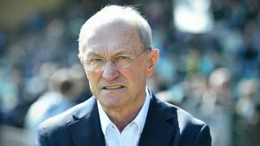 Były selekcjoner reprezentacji Polski Franciszek Smuda w poniedziałek stracił pracę w Wieczystej Kraków