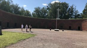 Rotunda Zamojska jest jednym z ważniejszych miejsc w historii miasta. To stały punkt wizyt turystów odwiedzających Zamość.