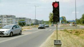 Firma zainteresowana kontraktem nie czekała aż urzędnicy zorganizują dodatkowe pieniądze na budowę sygnalizacji.