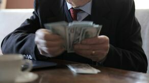 Emeryt z woj. lubelskiego ma 77,5 mln zł długu!