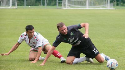 Zawodnik z Uzbekistanu Bekzod Akhmedov (z lewej) ma być sporym wzmocnieniem Lublinianki