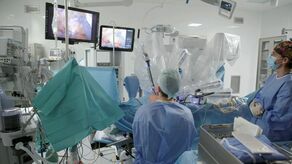 W grudniu ubiegłego roku w szpitalu wojskowym odbyła się pierwsza operacja w regionie na robocie da Vinci, wówczas wypożyczonym. Teraz szpital będzie miał własnego robota 