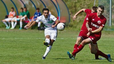 Huczwa Tyszowce (białe stroje) wpadła w ostatnim czasie w dołek

