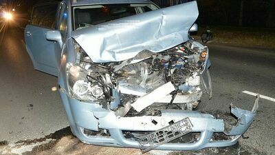 Biała Podlaska. Czołowe zderzenie aut. Jedna osoba ranna