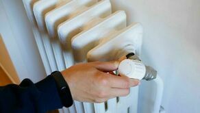 – Będziemy ograniczać ogrzewanie pomieszczeń w soboty po godz. 15 i w niedziele i święta, kiedy nie przychodzą do nas czytelnicy – mówi Tadeusz Sławecki, dyrektor Wojewódzkiej Biblioteki Publicznej im. Łopacińskiego w Lublinie.