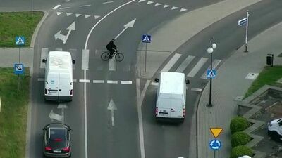 Policyjny dron znowu latał nad ulicami Chełma. Tym razem nie polował na kierowców. Nagranie