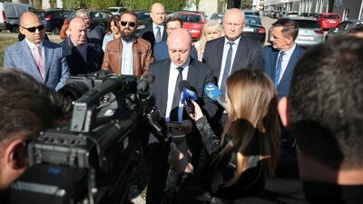 – Niech pan prezydent skończy z kolesiostwem w mieście – zaapelował radny Piotr Breś