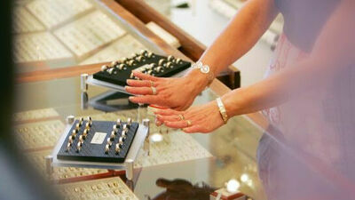 Cyrkonie zamiast diamentów u jubilera w Lublinie. Prywatne rozmowy nie mogły być dowodem