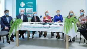 Przedstawiciele szpitala i artyści zapraszają na spektakle 18 i 19 października w CSK