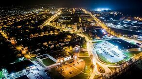 Dzielnica fabryczna Kraśnika nocą w 2019 r. 