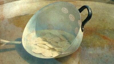 Garnek z pierogami: chachłackie, kozackie, olenderskie i kryzysowe [przepisy]