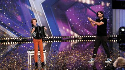 Po występie Miłosza Bachonko jeden z prowadzących program „Mam Talent” – Michał Kempa – użył złotego przycisku 