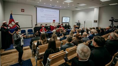 Zeszłoroczna inauguracja roku akademickiego była pierwszą w historii Akademii Zamojskiej, która formalnie powstała jesienią po przekształceniu Uczelni Państwowej im. Szymona Szymonowica w Zamościu