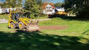 Miejsce do gry w piłkę nie będzie zastawione altaną. Wczoraj już wyrównywano doły, które powstały z myślą o inwestycji