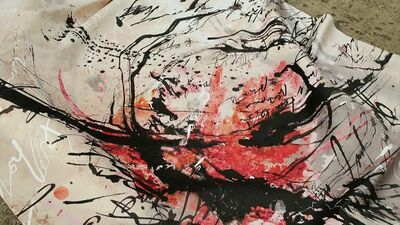 "Nie zdradzić całej, czasem bolesnej, tajemnicy" – wystawa Eweliny Orłowskiej w Galerii Po 111 Schodach