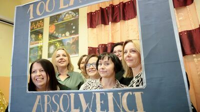 Spotkanie po latach w murach szkoły. Zjazd absolwentów III LO w Lublinie