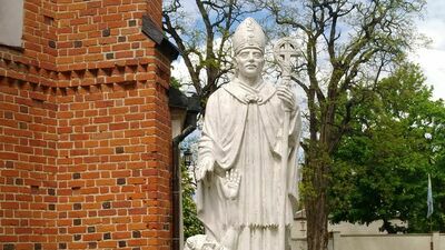 Скульптура св. Станіслава ў Пятравіне