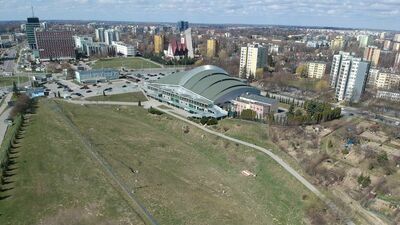 Remont dachu hali Globus. Jest poważny problem