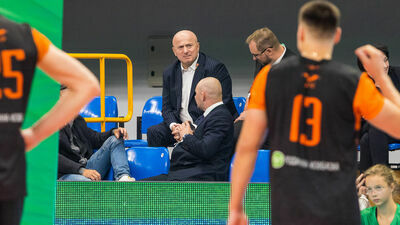 Marszałek Jarosław Stawiarski